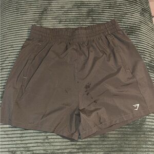 Small woven pocket shorts